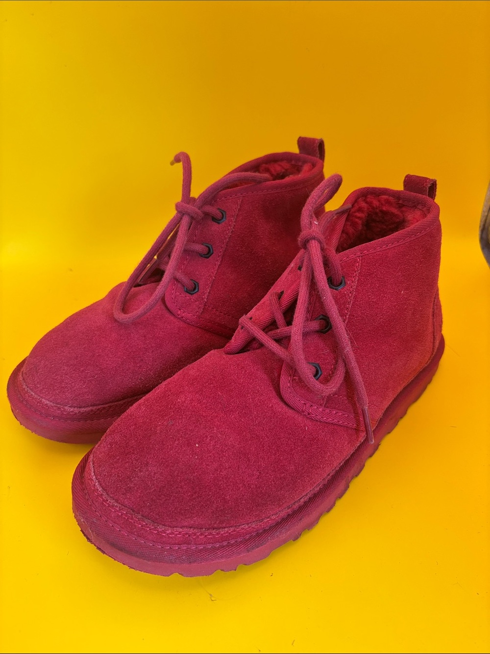 UGG Neumel Chukka Boots, in Samba Red. Size 6
